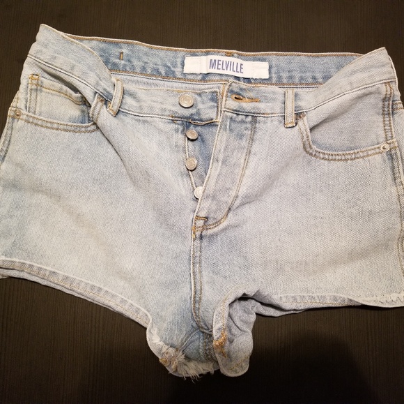 Brandy Melville shorts - Picture 2 of 3
